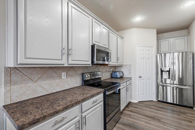 1857 Brookview Drive, Carrollton, TX 75007