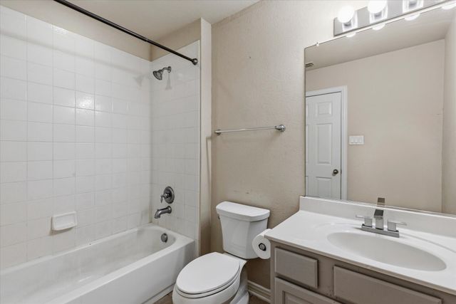 1857 Brookview Drive, Carrollton, TX 75007