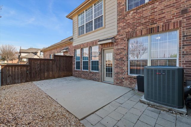 1857 Brookview Drive, Carrollton, TX 75007