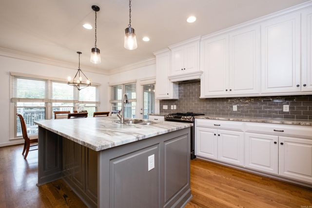 2 Hyde Court, Little Rock, AR 72212