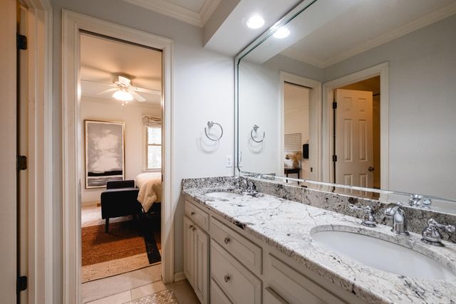 2 Hyde Court, Little Rock, AR 72212