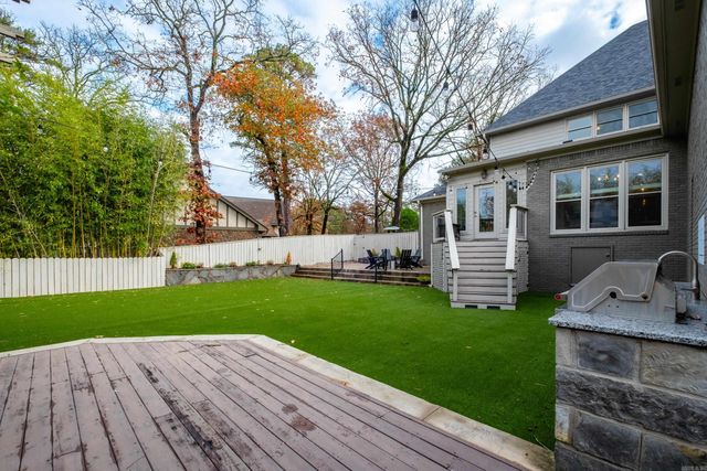 2 Hyde Court, Little Rock, AR 72212