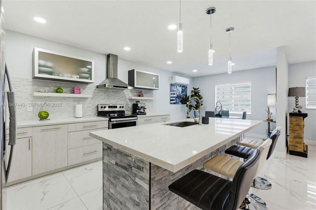 2810 SW 123rd Ct, Miami, FL 33175