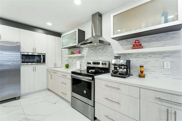 2810 SW 123rd Ct, Miami, FL 33175