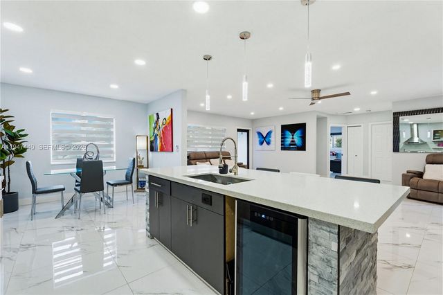 2810 SW 123rd Ct, Miami, FL 33175