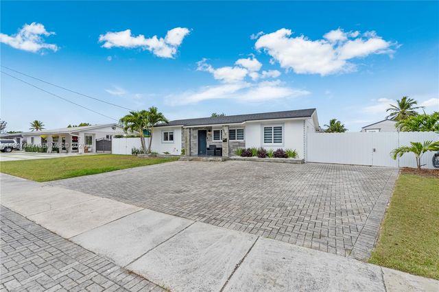 2810 SW 123rd Ct, Miami, FL 33175