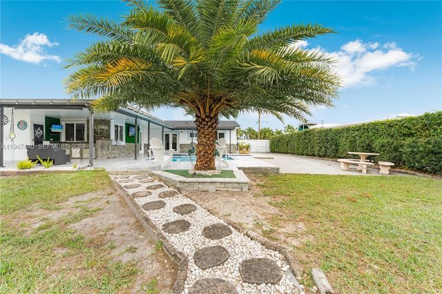 2810 SW 123rd Ct, Miami, FL 33175