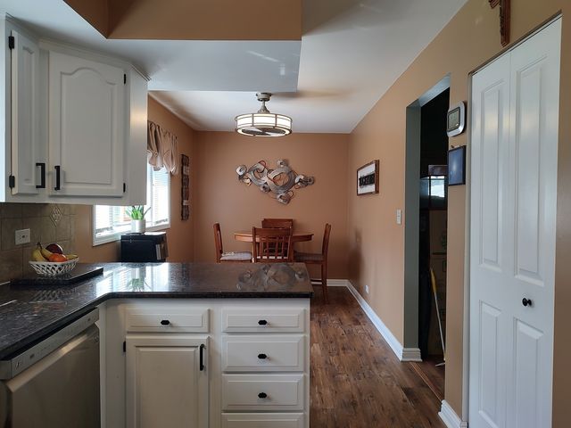 834 Shawnee Trail, Lake In The Hills, IL 60156