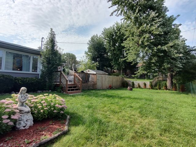 834 Shawnee Trail, Lake In The Hills, IL 60156