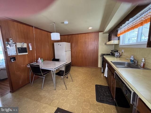 2213 S LEE LN, Aston, PA 19014