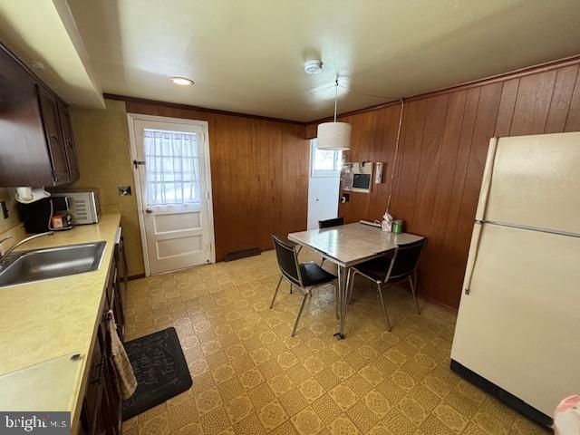 2213 S LEE LN, Aston, PA 19014