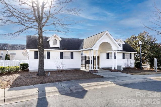 224 Azteca Drive, Matthews, NC 28104