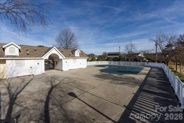 224 Azteca Drive, Matthews, NC 28104