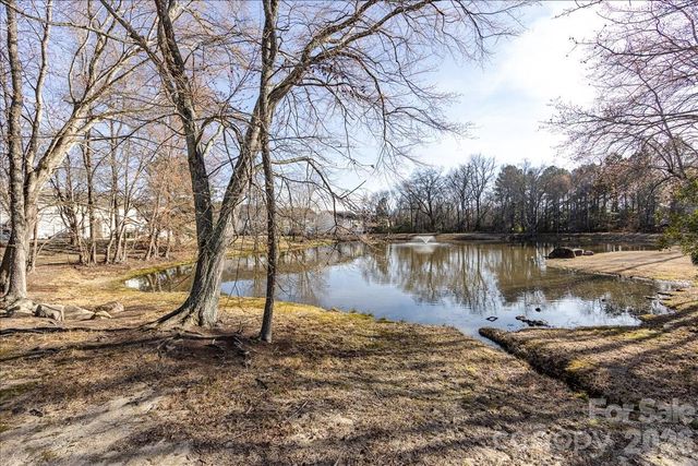 224 Azteca Drive, Matthews, NC 28104