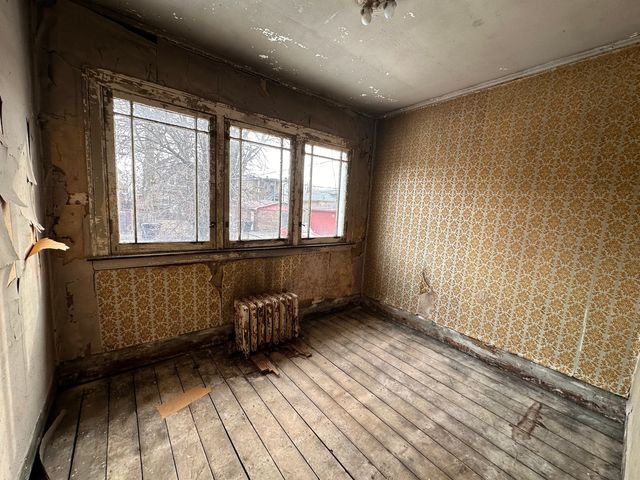 8239 S Kenwood Avenue, Chicago, IL 60619