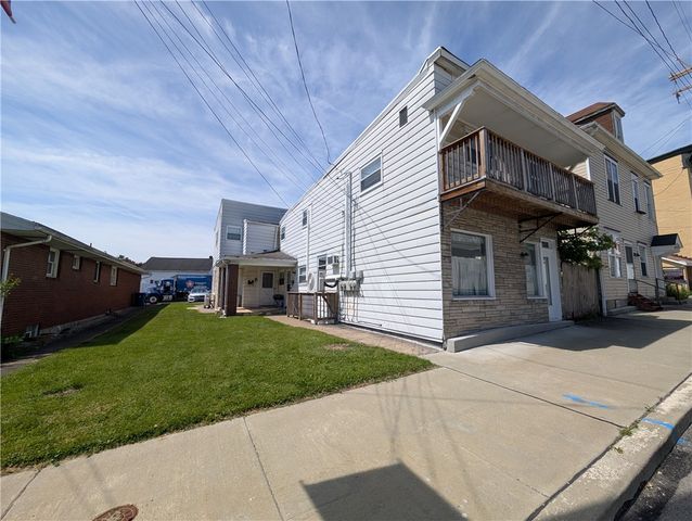 207 Depot St, Youngwood, PA 15697