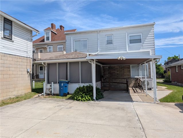 207 Depot St, Youngwood, PA 15697