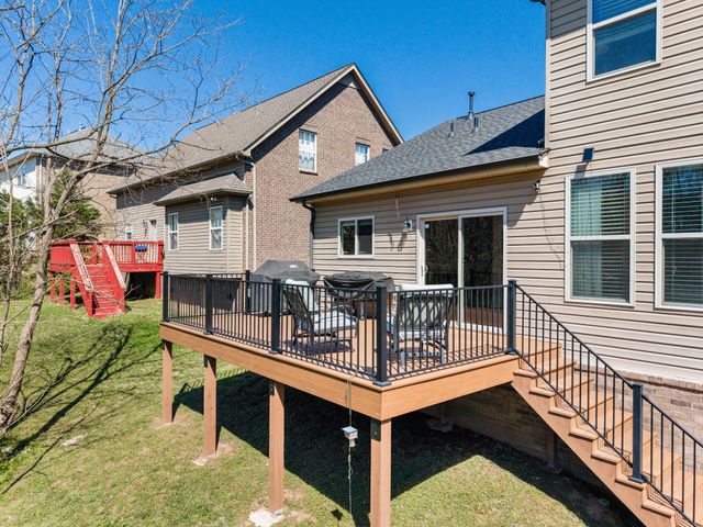 6520 Sunnywood Dr, Nashville, TN 37211