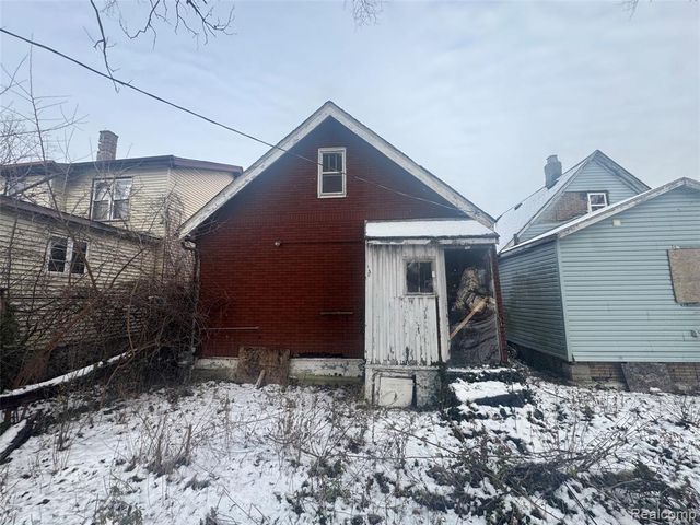 9761 Holmur Street, Detroit, MI 48204