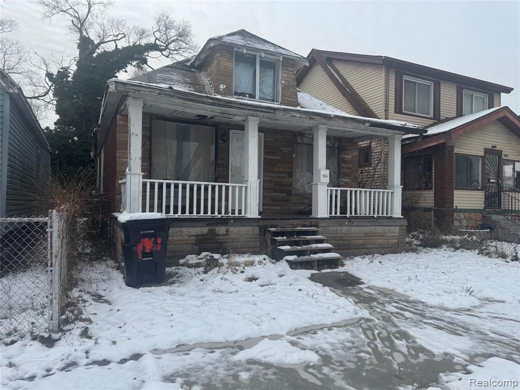 9761 Holmur Street, Detroit, MI 48204