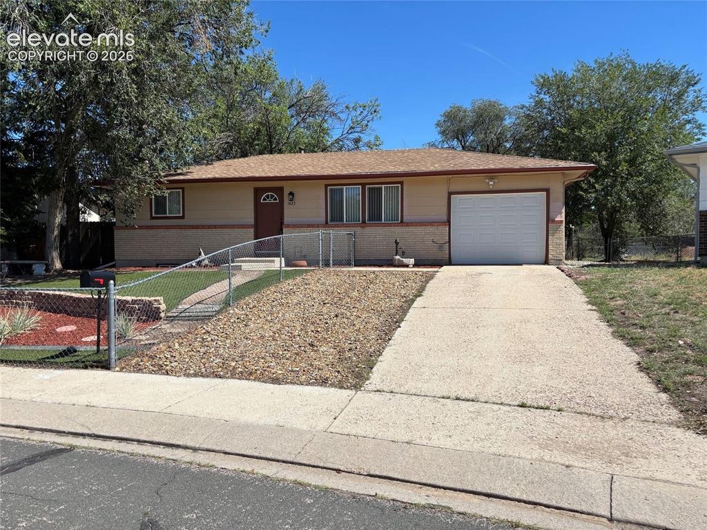 1423 Keith Drive, Colorado Springs, CO 80916 — exterior