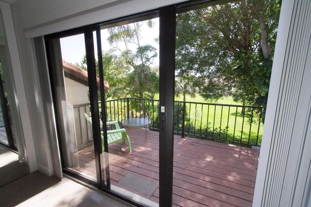 454 Ashwood Place, Boca Raton, FL 33431