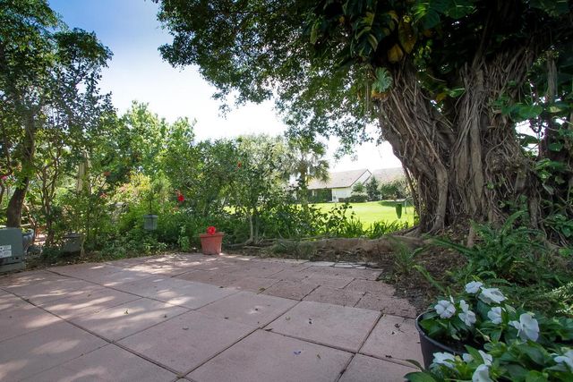 454 Ashwood Place, Boca Raton, FL 33431