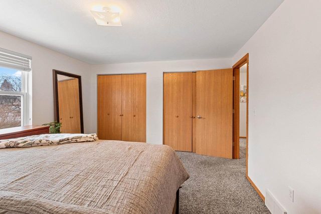 1933 ANITA COURT, Appleton, WI 54913