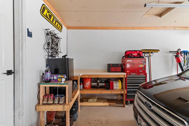 1933 ANITA COURT, Appleton, WI 54913