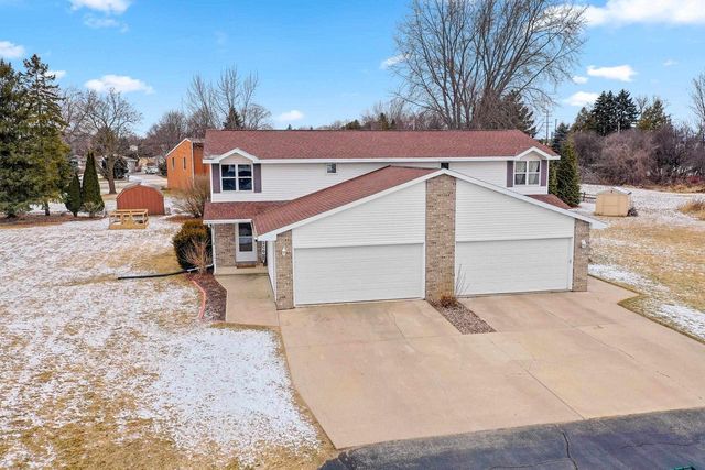 1933 ANITA COURT, Appleton, WI 54913