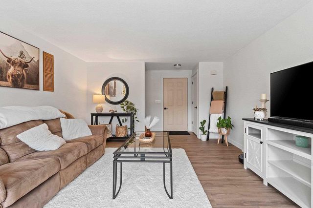 1933 ANITA COURT, Appleton, WI 54913