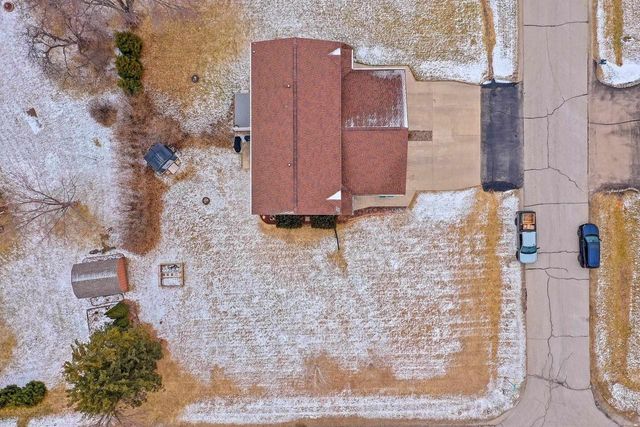 1933 ANITA COURT, Appleton, WI 54913