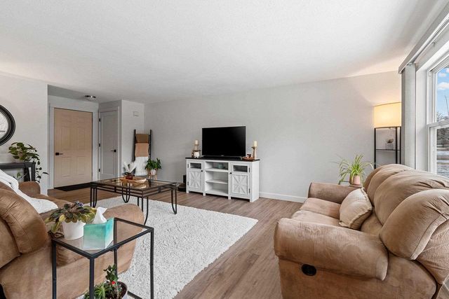 1933 ANITA COURT, Appleton, WI 54913