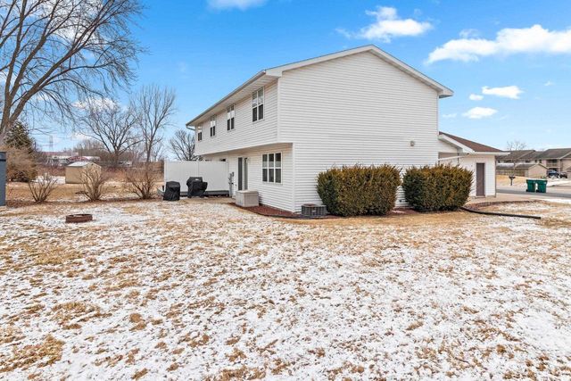 1933 ANITA COURT, Appleton, WI 54913