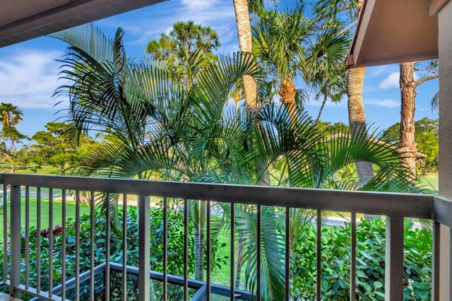 5334 Fountains Drive S, Greenacres, FL 33467