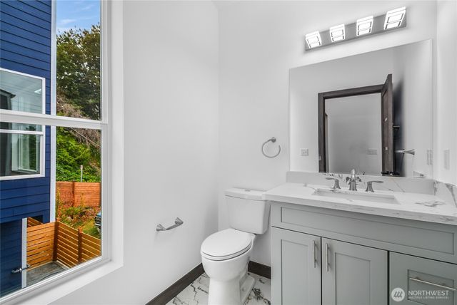 8610 42nd Avenue S, Seattle, WA 98118