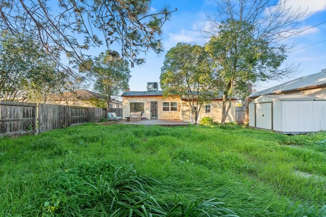 5930 18th Ave, Sacramento, CA 95820