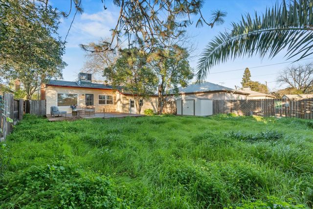 5930 18th Ave, Sacramento, CA 95820