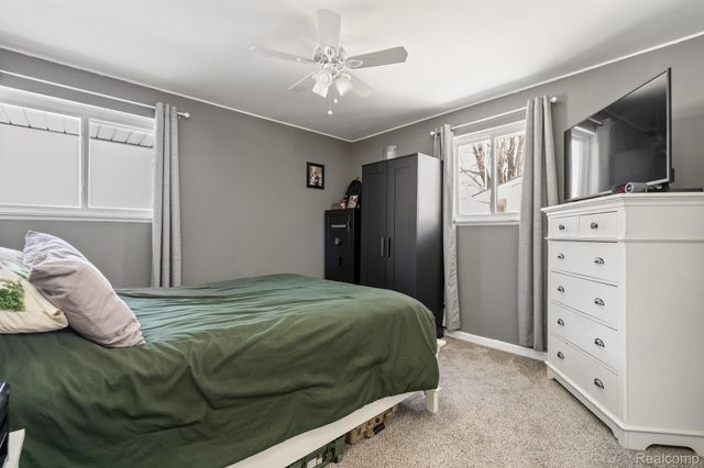 35739 Thames Street, Westland, MI 48186