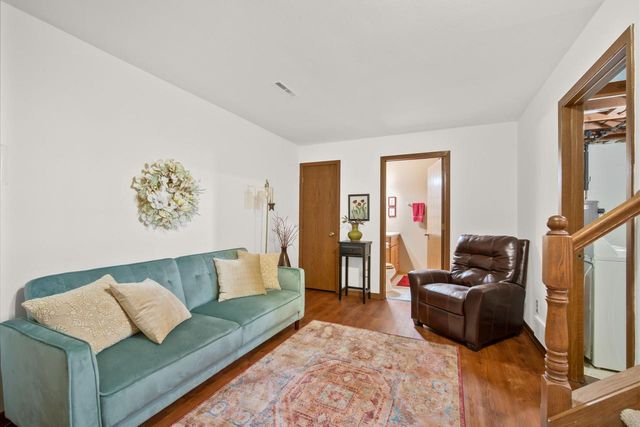 2120 Willowbrook DRIVE, West Bend, WI 53090