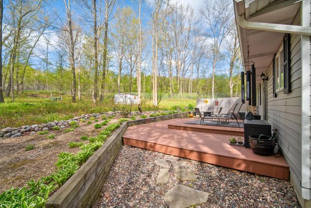 2120 Willowbrook DRIVE, West Bend, WI 53090
