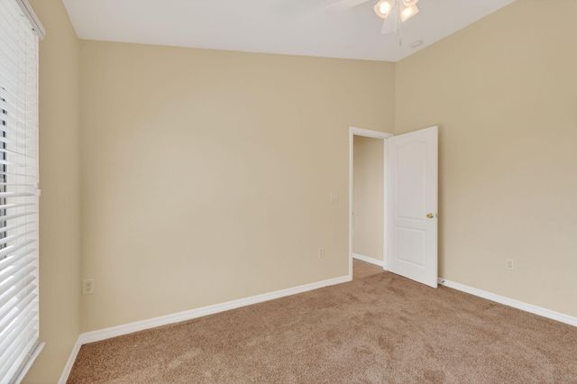 2902 NW 17th Avenue, Cape Coral, FL 33993