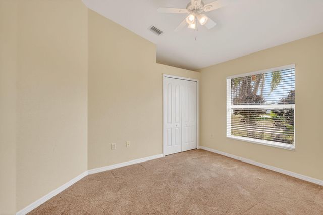 2902 NW 17th Avenue, Cape Coral, FL 33993