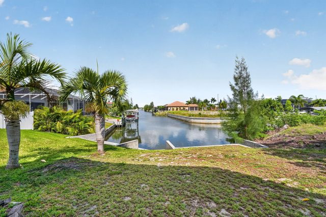 2902 NW 17th Avenue, Cape Coral, FL 33993