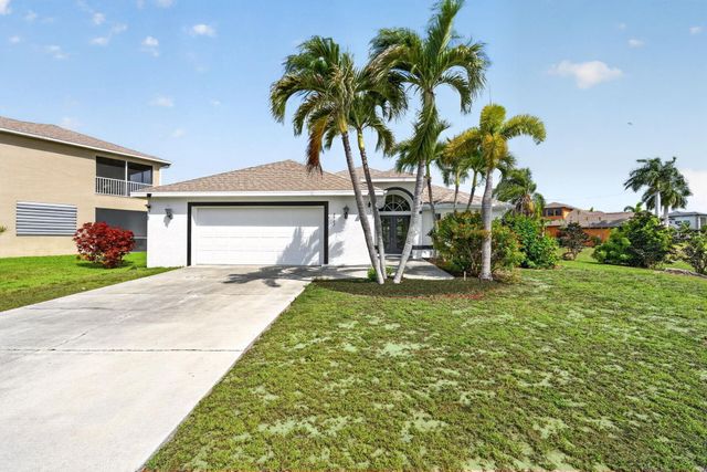 2902 NW 17th Avenue, Cape Coral, FL 33993