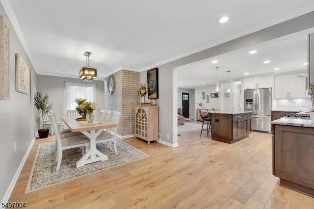 231 Stirling Rd, Watchung Boro, NJ 07069