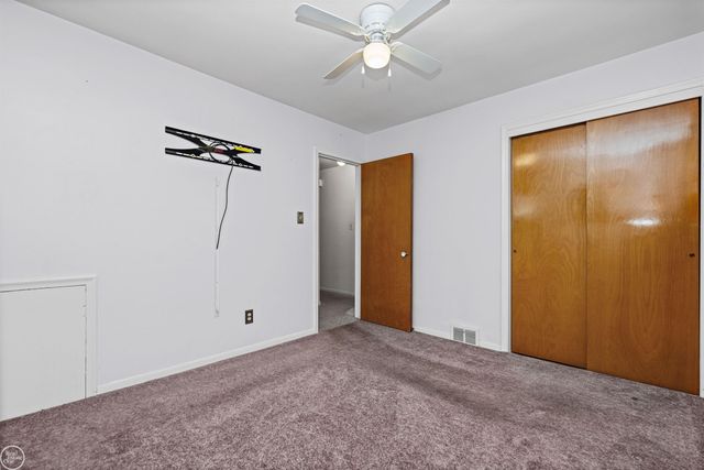 22609 Lake Drive, Saint Clair Shores, MI 48082