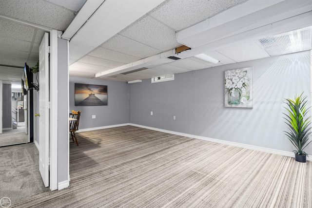 22609 Lake Drive, Saint Clair Shores, MI 48082