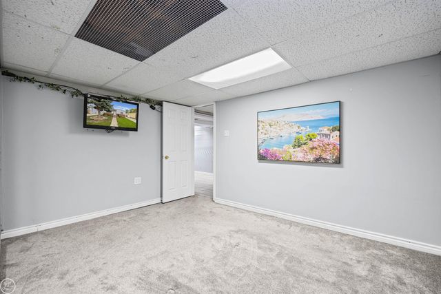 22609 Lake Drive, Saint Clair Shores, MI 48082