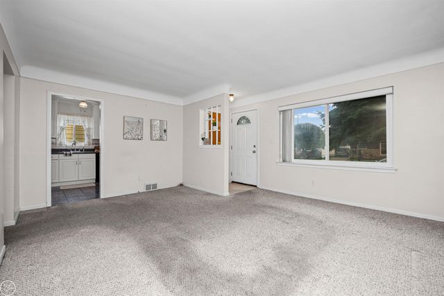 22609 Lake Drive, Saint Clair Shores, MI 48082